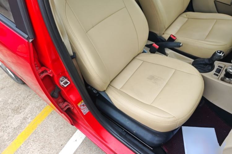 Used Skoda Fabia 2014 1.4L Automatic Crystal Edition Right Front Seat