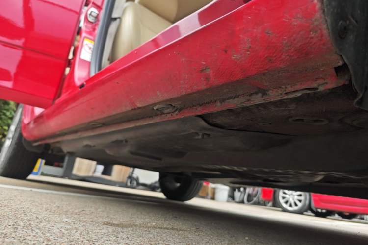 Used Skoda Fabia 2014 1.4L Automatic Crystal Edition Right Side Sill