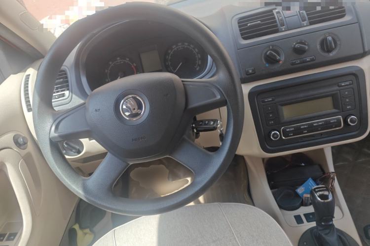 Used Skoda Fabia 2014 1.4L Automatic Crystal Edition Steering Wheel