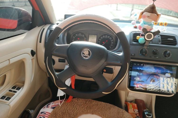Used Skoda Fabia 2014 1.4L Automatic Crystal Edition Steering Wheel