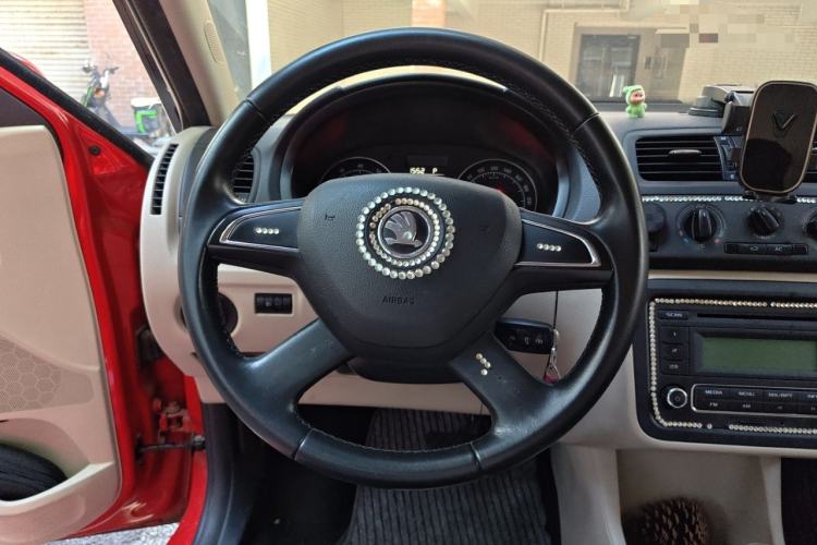 Used Skoda Fabia 2014 1.4L Automatic Crystal Edition Steering Wheel