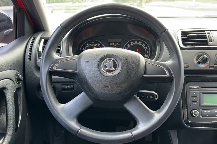 Used Skoda Fabia 2014 1.6L Automatic Sport Edition Steering Wheel