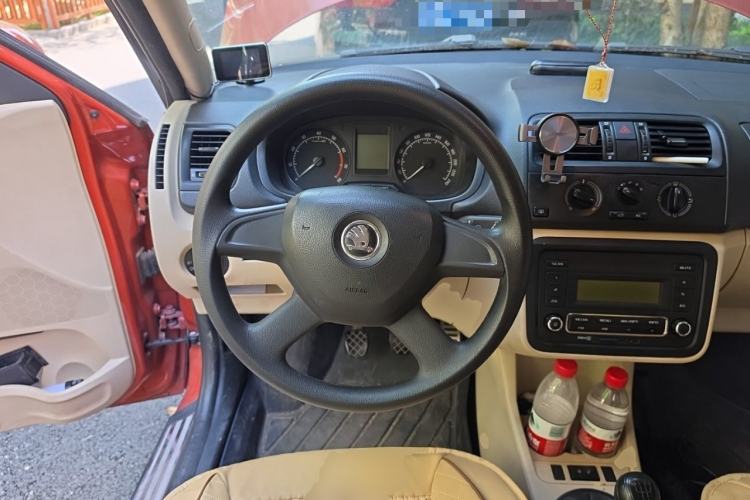 Used Skoda Fabia 2014 1.4L Manual Crystal Edition Steering Wheel