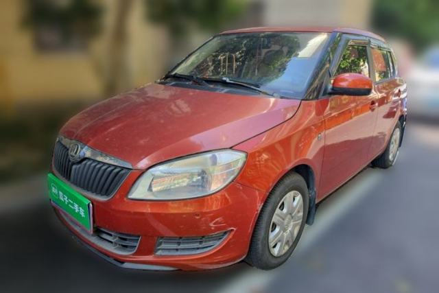 Used Skoda Fabia 2014 1.4L Manual Crystal Edition