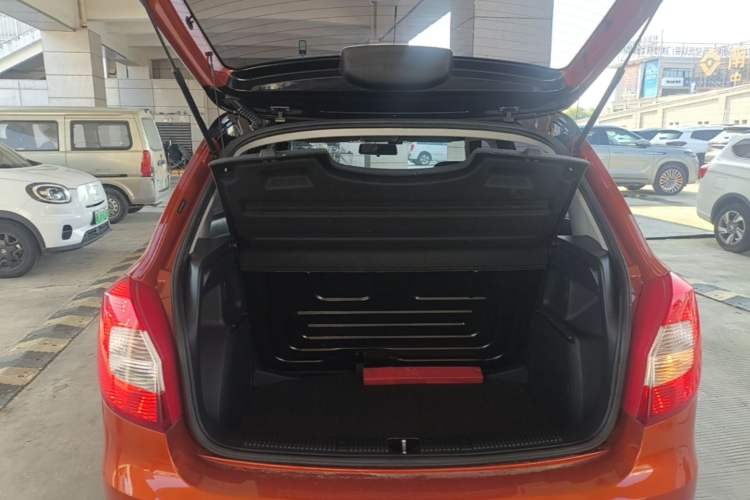 Used Skoda Fabia 2014 1.6L Automatic Sport Edition Trunk