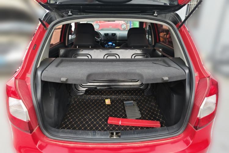 Used Skoda Fabia 2014 1.6L Automatic Sport Edition Trunk
