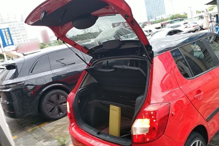 Used Skoda Fabia 2014 1.6L Automatic Sport Edition Trunk