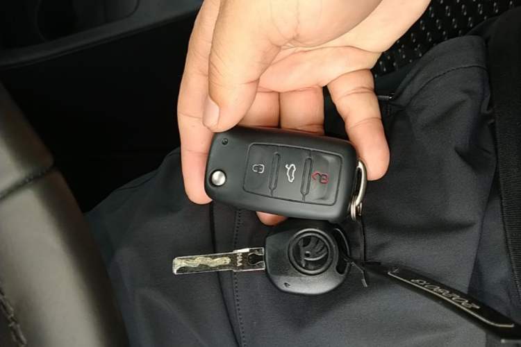 Used Skoda Fabia 2014 1.6L Automatic Sport Edition Vehicle Key