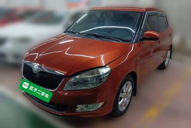 Used Skoda Fabia 2014 1.4L Automatic Crystal Edition