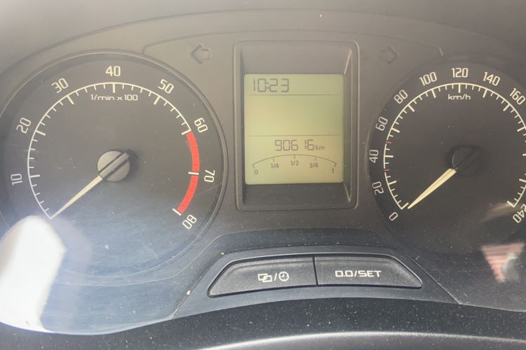 Used Skoda Fabia 2014 1.4L Manual Crystal Edition Odometer Close Up