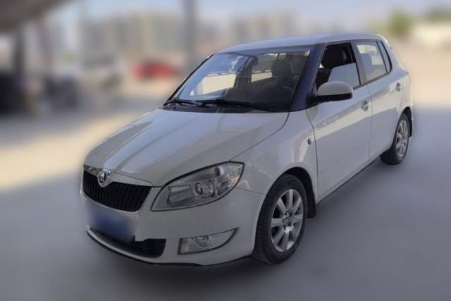 Used Skoda Fabia 2014 1.4L Automatic Crystal Edition