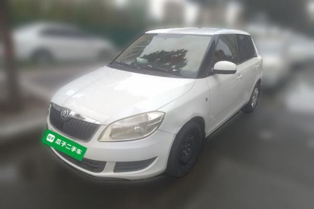 Used Skoda Fabia 2014 1.4L Automatic Crystal Edition