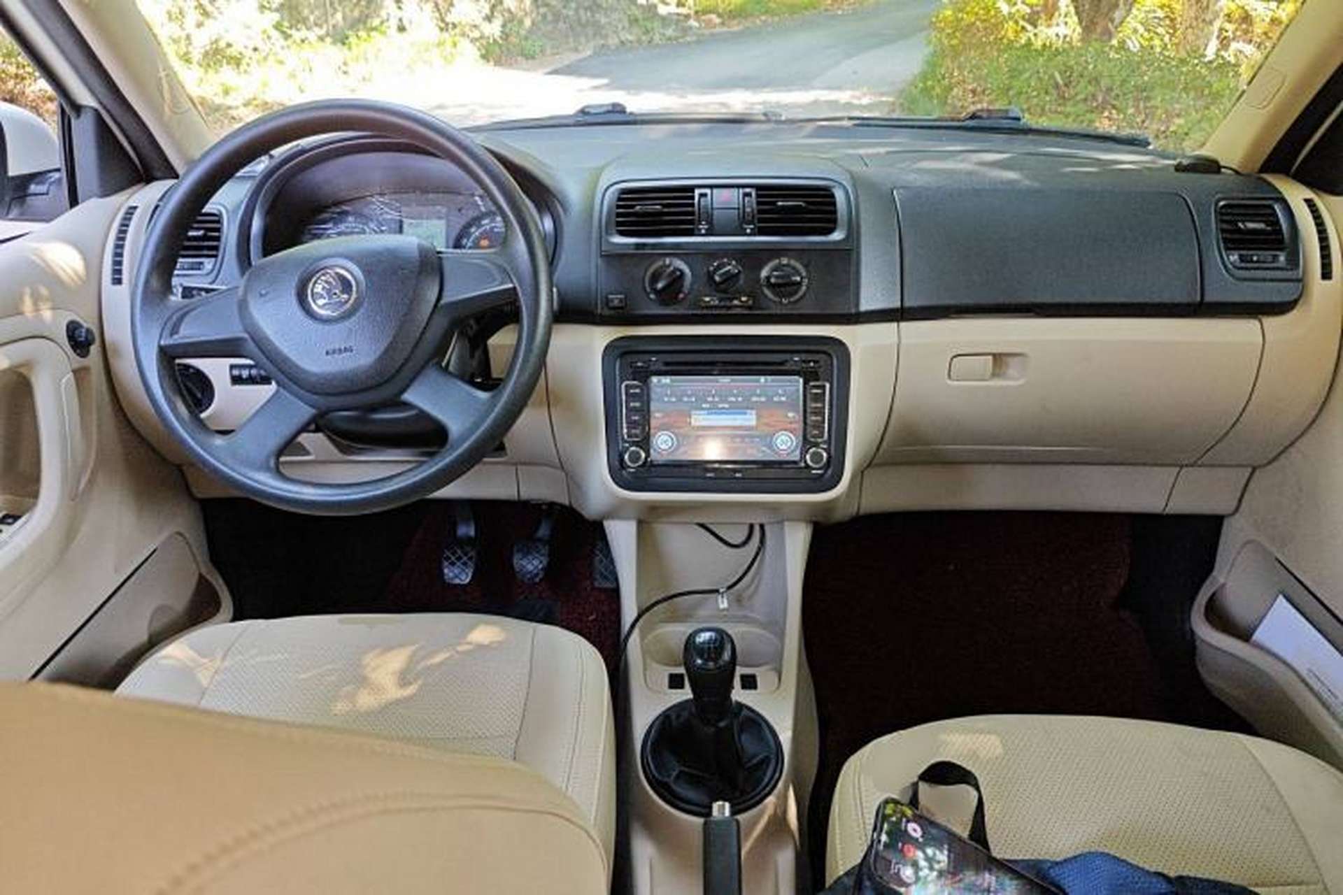 Used Skoda Fabia 2014 1.4L Manual Crystal Edition Center Console