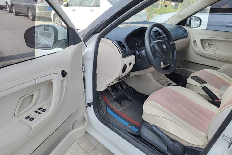 Used Skoda Fabia 2014 1.4L Manual Crystal Edition Driver Seat