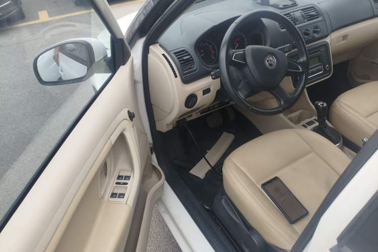 Used Skoda Fabia 2014 1.4L Automatic Crystal Edition Driver Seat