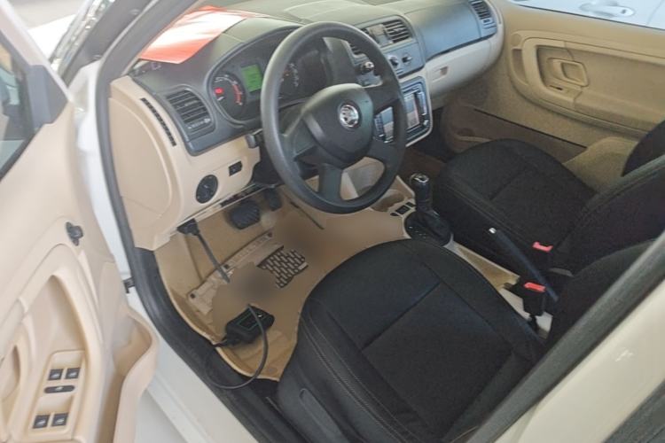 Used Skoda Fabia 2014 1.4L Automatic Crystal Edition Driver Seat