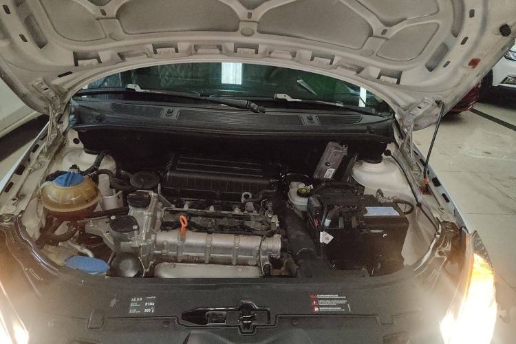Used Skoda Fabia 2014 1.4L Automatic Crystal Edition Engine Bay