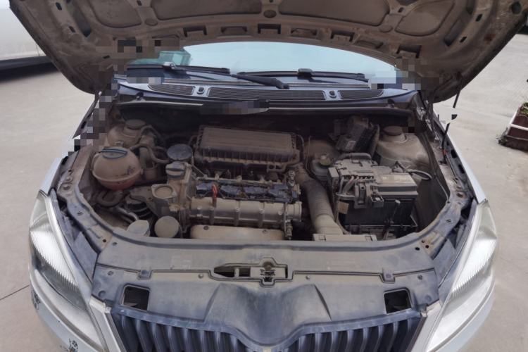 Used Skoda Fabia 2014 1.4L Automatic Crystal Edition Engine Bay