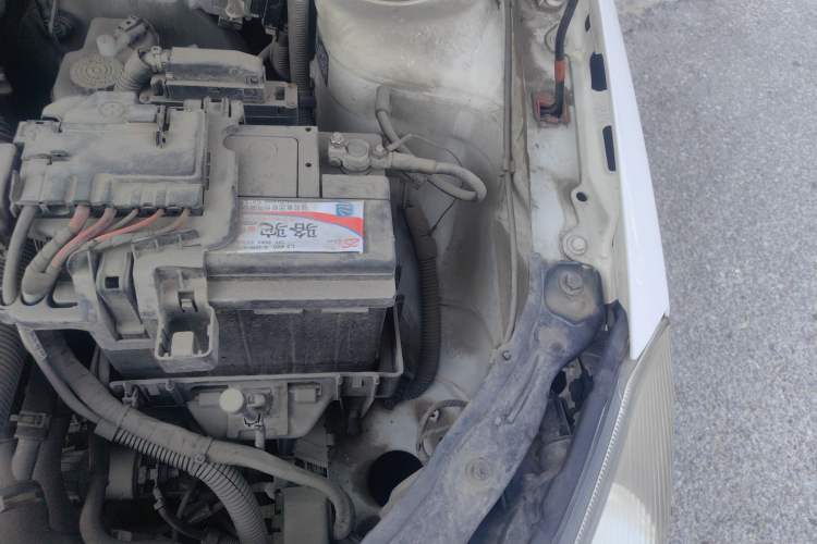 Used Skoda Fabia 2014 1.6L Automatic Sport Edition Engine Bay Left
