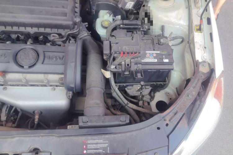 Used Skoda Fabia 2014 1.4L Automatic Crystal Edition Engine Bay Left