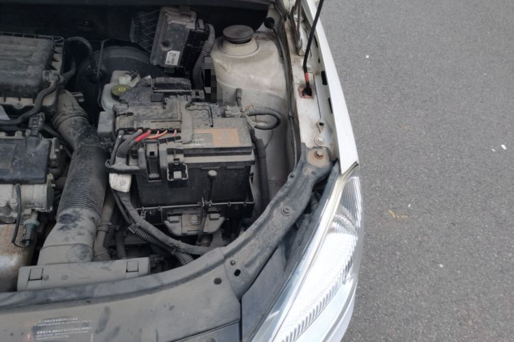 Used Skoda Fabia 2014 1.4L Automatic Crystal Edition Engine Bay Left