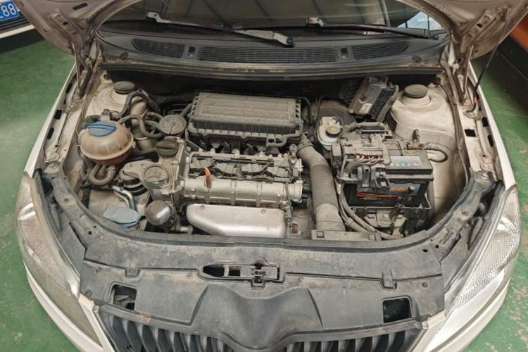 Used Skoda Fabia 2014 1.4L Automatic Crystal Edition Engine Bay