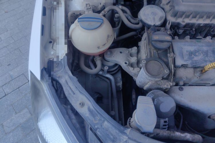Used Skoda Fabia 2014 1.6L Automatic Sport Edition Engine Bay Right