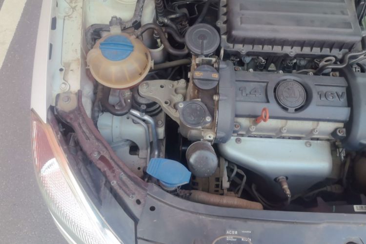 Used Skoda Fabia 2014 1.4L Automatic Crystal Edition Engine Bay Right