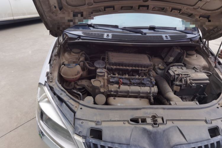 Used Skoda Fabia 2014 1.4L Automatic Crystal Edition Engine Bay Right