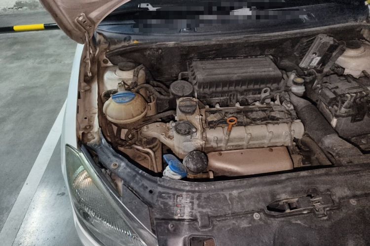 Used Skoda Fabia 2014 1.4L Manual Crystal Edition Engine Bay Right