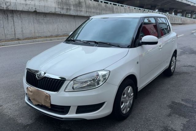 Used Skoda Fabia 2014 1.4L Automatic Crystal Edition