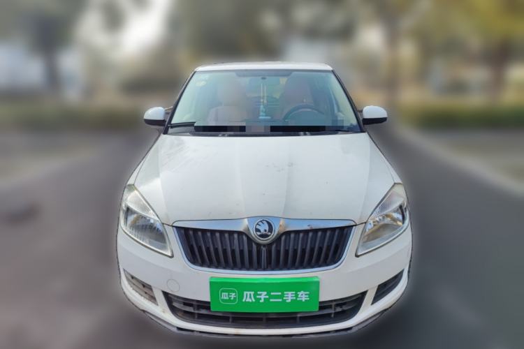 Used Skoda Fabia 2014 1.4L Automatic Crystal Edition Exterior 1