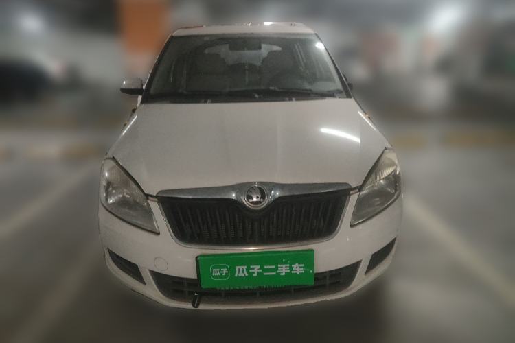 Used Skoda Fabia 2014 1.4L Automatic Crystal Edition Front