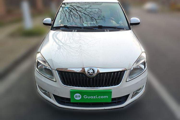 Used Skoda Fabia 2014 1.4L Automatic Crystal Edition Front