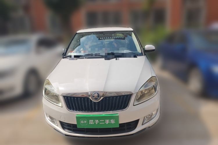 Used Skoda Fabia 2014 1.4L Automatic Crystal Edition Front