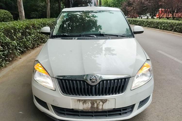 Used Skoda Fabia 2014 1.4L Automatic Crystal Edition Front