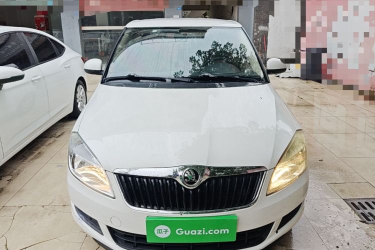 Used Skoda Fabia 2014 1.4L Automatic Crystal Edition Front
