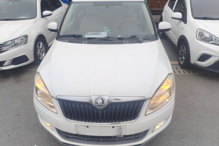 Used Skoda Fabia 2014 1.4L Automatic Crystal Edition Front