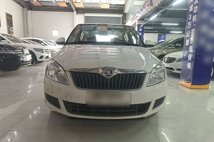 Used Skoda Fabia 2014 1.4L Manual Crystal Edition Front