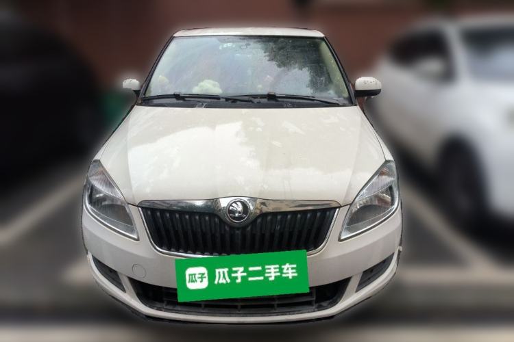 Used Skoda Fabia 2014 1.4L Manual Crystal Edition Front