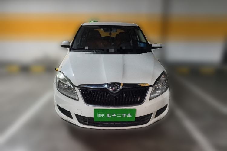 Used Skoda Fabia 2014 1.4L Manual Crystal Edition Front
