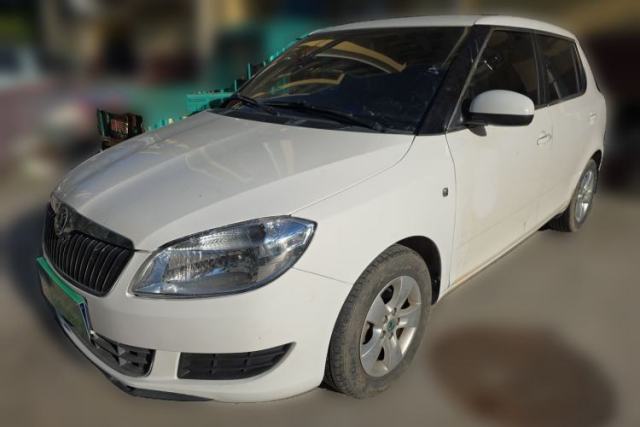 Ojetý Skoda Fabia 2014 1.4L Manual Crystal Edition