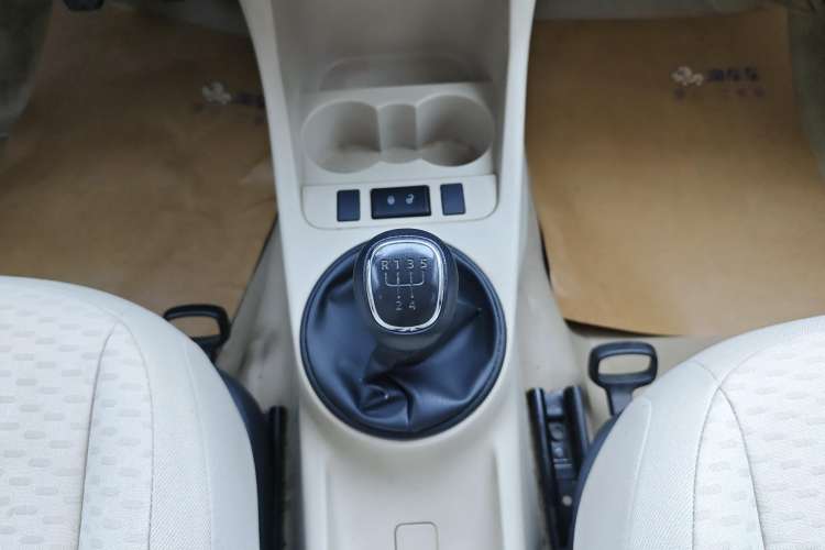 Used Skoda Fabia 2014 1.4L Manual Jingling Edition Gear Lever