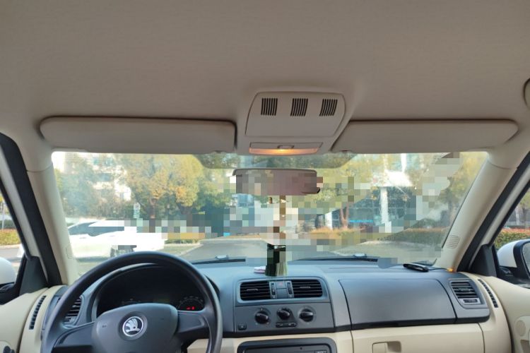 Used Skoda Fabia 2014 1.4L Automatic Crystal Edition Headliner