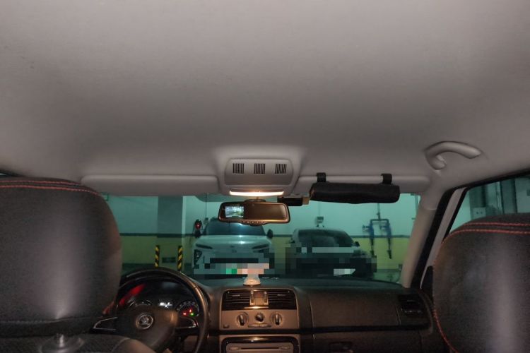 Used Skoda Fabia 2014 1.6L Automatic Sport Edition Headliner