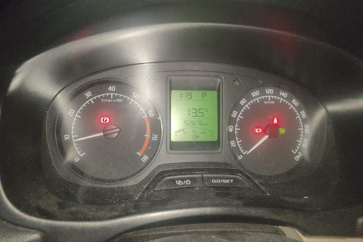 Used Skoda Fabia 2014 1.4L Automatic Crystal Edition Instrument Cluster