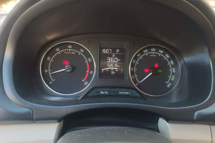 Used Skoda Fabia 2014 1.4L Automatic Crystal Edition Instrument Cluster