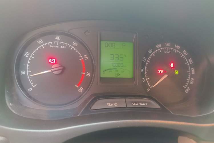 Used Skoda Fabia 2014 1.4L Automatic Crystal Edition Instrument Cluster