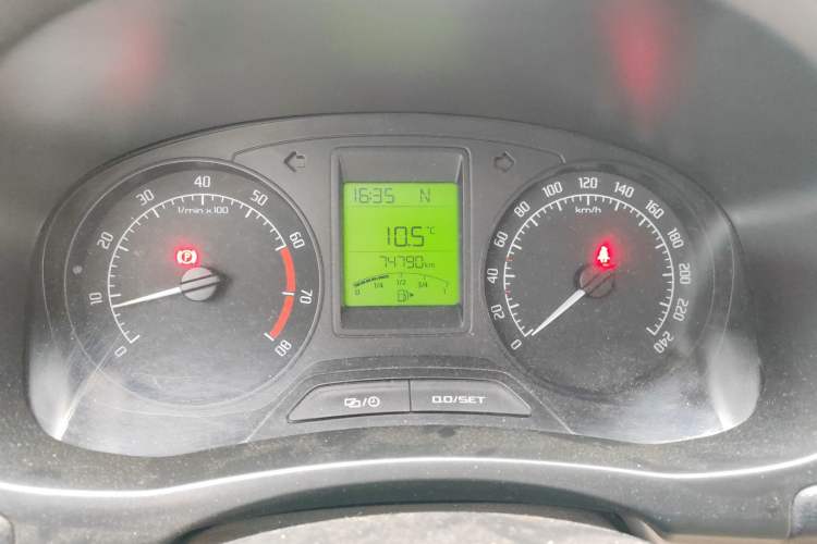 Used Skoda Fabia 2014 1.4L Automatic Crystal Edition Instrument Cluster