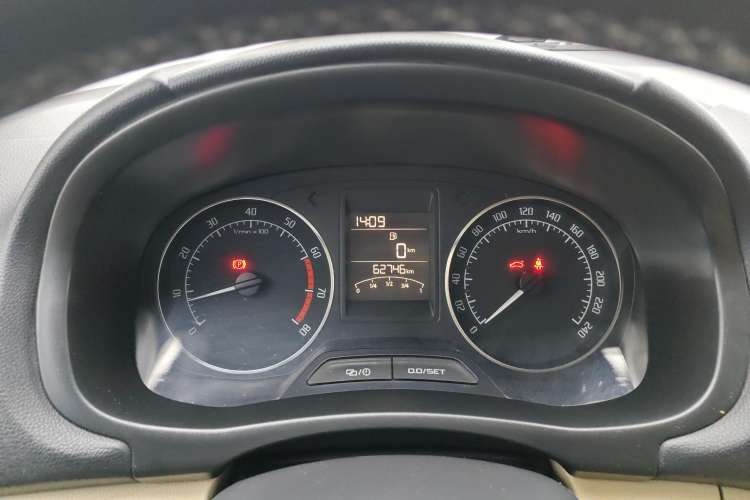 Used Skoda Fabia 2014 1.4L Manual Jingling Edition Instrument Cluster